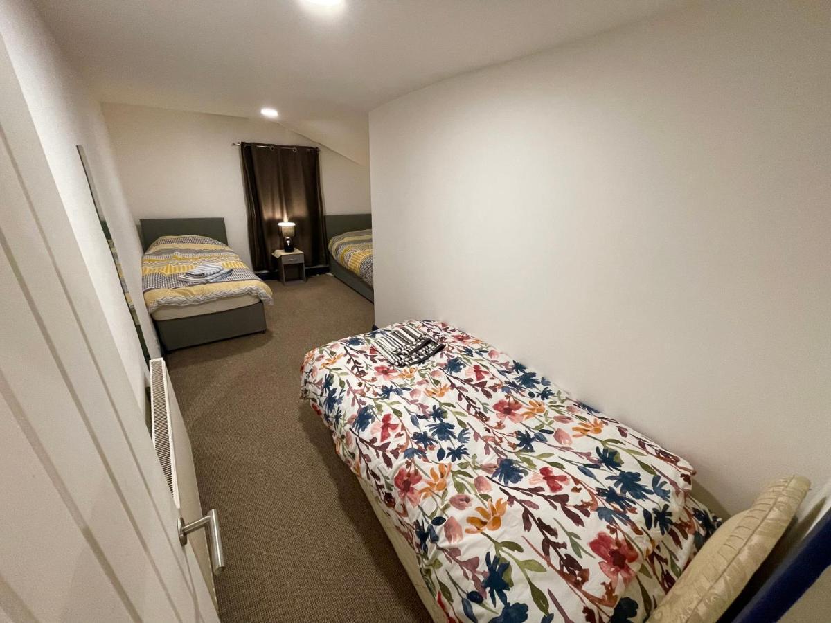 2 Bedroom Center