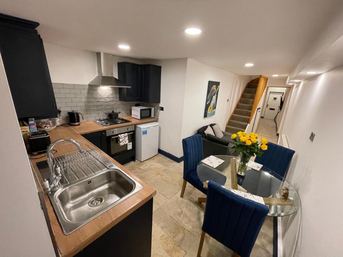 2 Bedroom Center Holiday home